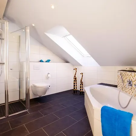 Strandhaus Seebrise, Leipziger Neuseenland Nord * Löbnitz